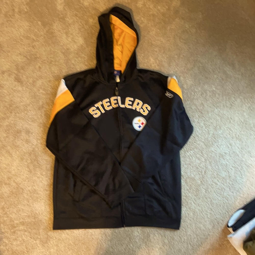 NFL men’s size medium steeler sweatshirt